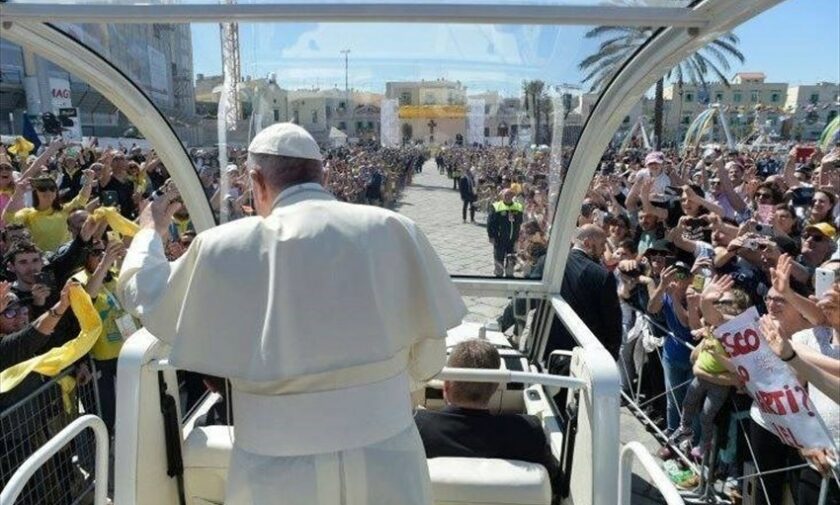 Papa Francesco a Molfetta per ricordare don Tonino
