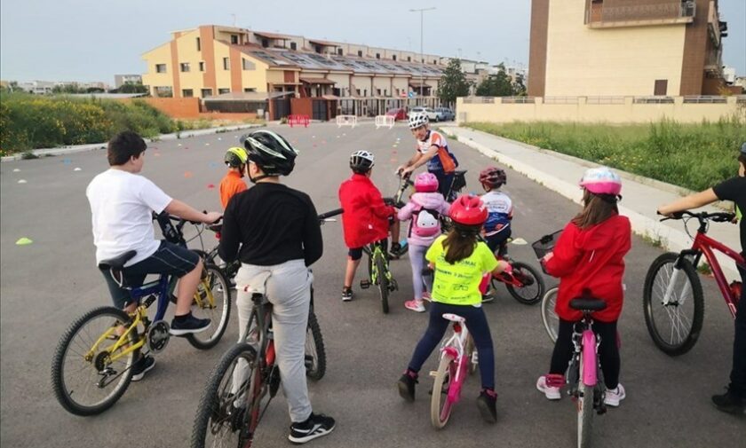 Oltre 30 bambini per il primo “Giovedì in bicicletta”